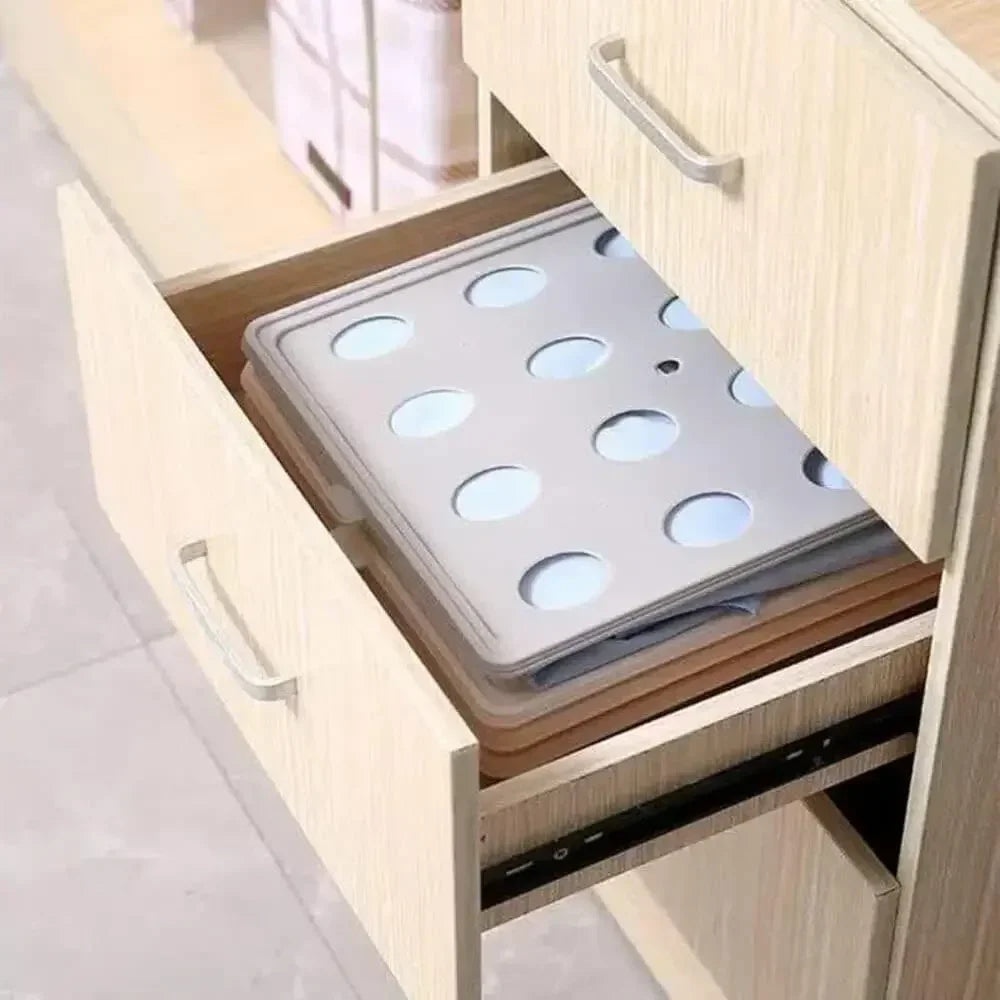 Stackable Clothes Organizer Board